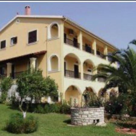 Nikoleta'S Corfu Apartments Gouvia Exterior photo
